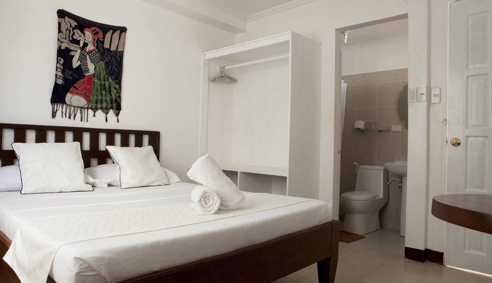 Isla Gecko Resort Balabag  Экстерьер фото